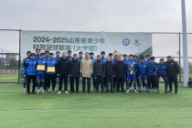 足球取得冠军(足球拿冠军最多的球员)