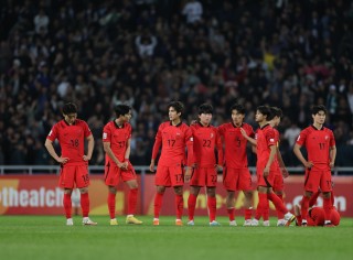 国足亚洲杯积分榜最新(国足亚洲杯积分榜最新排名)