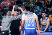 山东男篮vs新疆战况(山东男篮对阵新疆男篮全场回放)