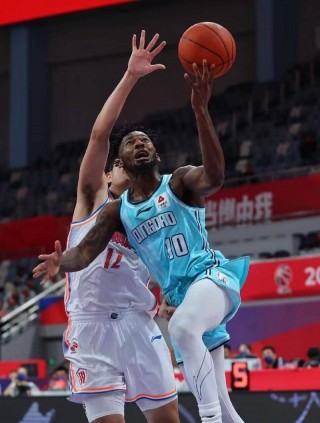 北京首钢vs广东东莞(北京首钢与广东比赛)