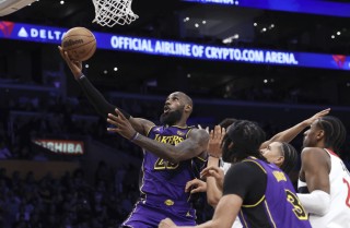 nba总决赛76人vs湖人(76人vs湖人总决赛g1回放)