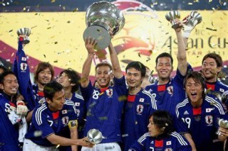 亚预赛日本vs泰国(亚预赛中国日本全场回放)