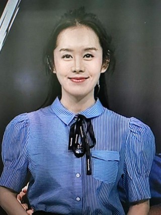 天下足球女主持(央视足球之夜女主持人)
