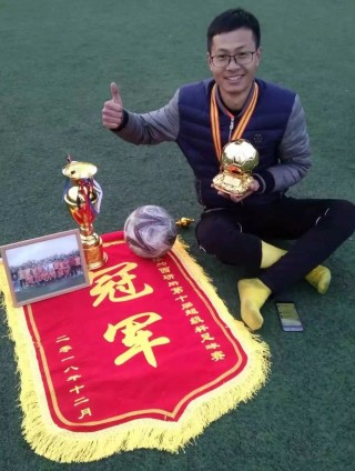 西安足球老师(西安足球暑期培训班)