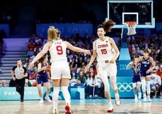 中国女篮vs拉脱维亚(中国对拉脱维亚篮球视频直播)