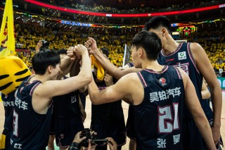 cba总决赛广东vs新疆(cba总决赛新疆对广东第一场全场录像)