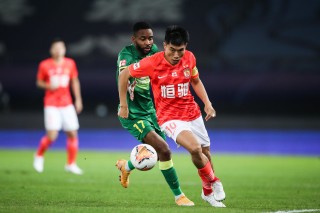 国安vs恒大30(国安vs恒大历史战绩)