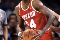 1994尤因vs奥拉朱旺(nba2kol尤因和奥拉朱旺换谁)