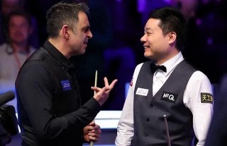 丁俊晖vs罗伯逊视频(丁俊晖vs罗伯逊147)