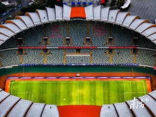 五华足球场(五华足球场地有多大)