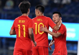 中国vs韩国犯规(中国队对韩国比赛视频)