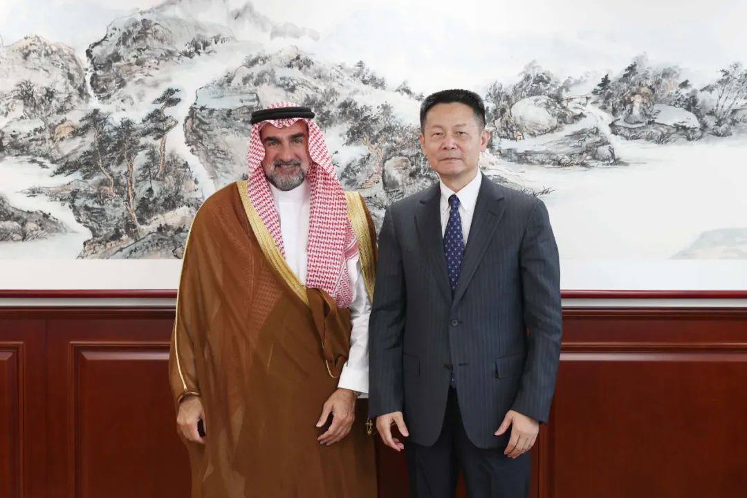 证监会主席吴清会见沙特公共投资基金总裁鲁梅延(图) 第1张 证监会主席吴清会见沙特公共投资基金总裁鲁梅延(图) 第1张