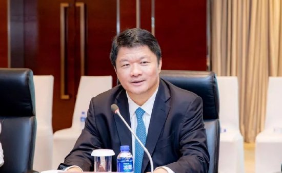 独家!传谢伟或“接棒”李光宁任华发集团总经理 第2张 独家!传谢伟或“接棒”李光宁任华发集团总经理 第2张