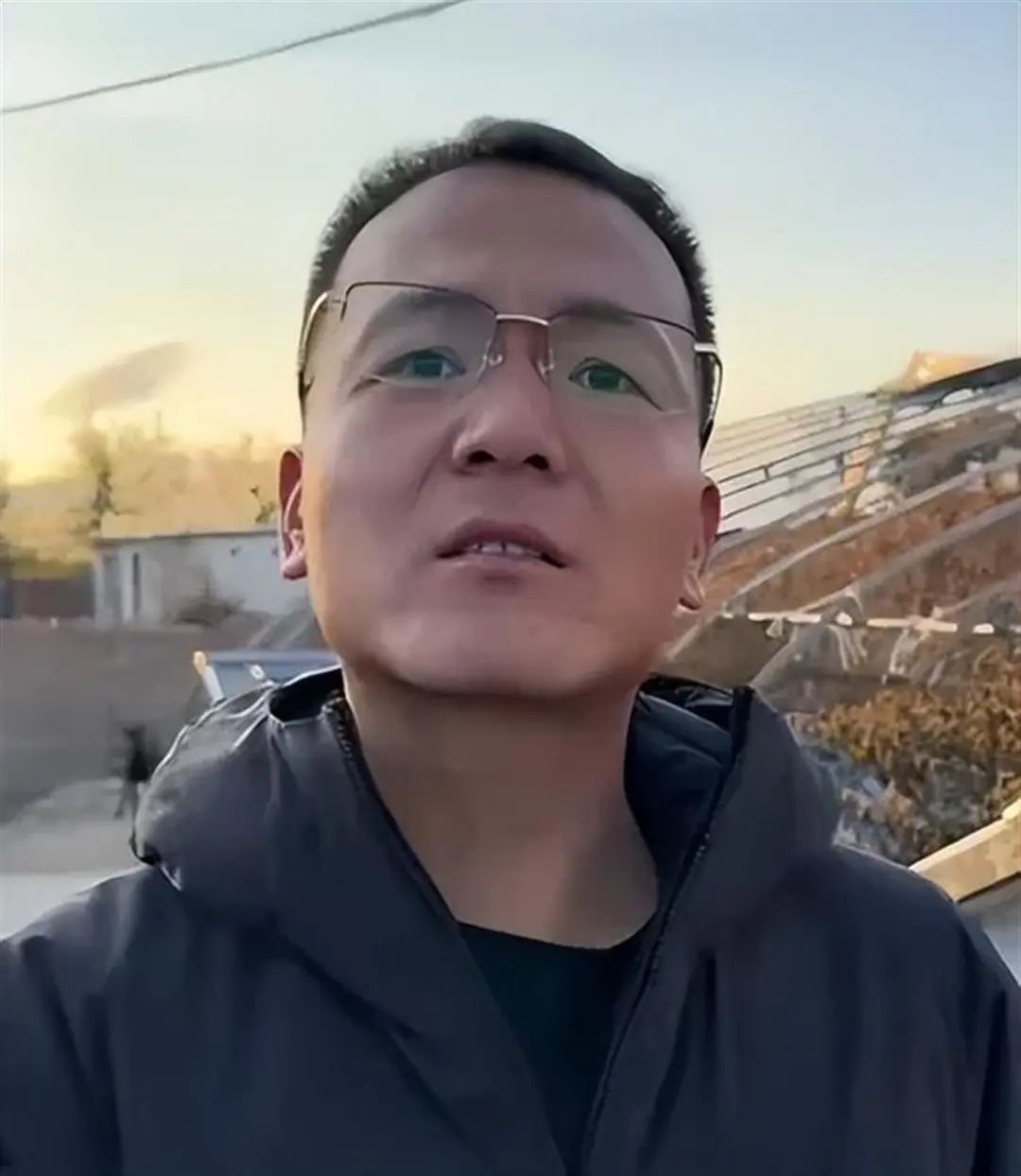 千万粉丝网红潘宏账号内容清空!下架所有视频 第3张 千万粉丝网红潘宏账号内容清空!下架所有视频 第3张