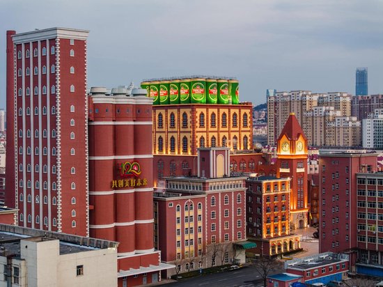 青岛啤酒市值两年蒸发800亿,券商纷纷下调盈利预测,新任董事长姜宗祥能否破局? 第1张 青岛啤酒市值两年蒸发800亿,券商纷纷下调盈利预测,新任董事长姜宗祥能否破局? 第1张