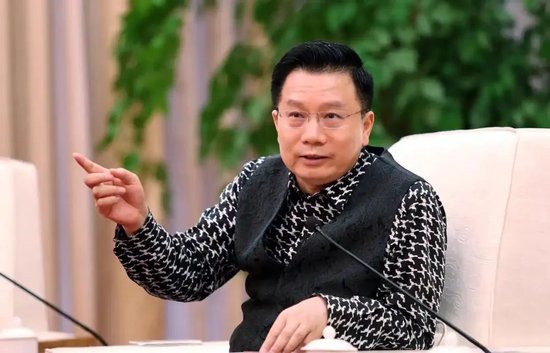 突发!百亿家居龙头美凯龙董事兼总经理车建兴被留置 第1张 突发!百亿家居龙头美凯龙董事兼总经理车建兴被留置 第1张