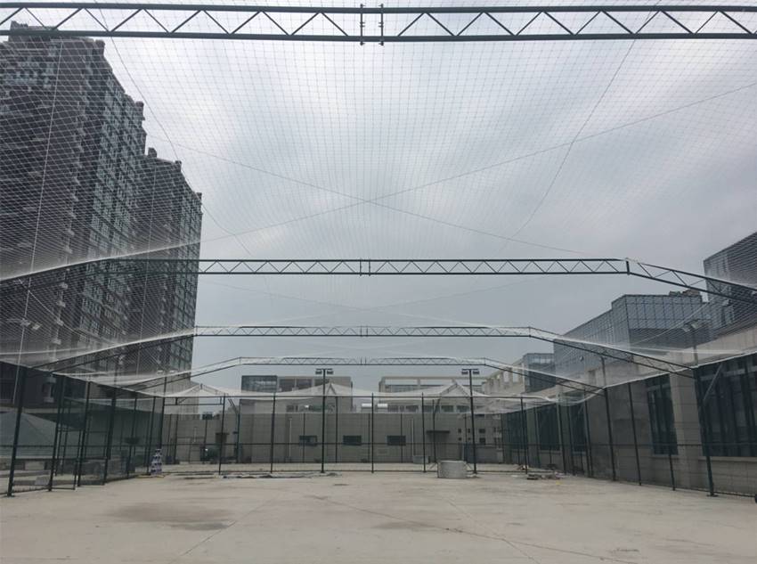 铁笼足球场(铁笼球场比赛如何参加) 第1张 铁笼足球场(铁笼球场比赛如何参加) 第1张