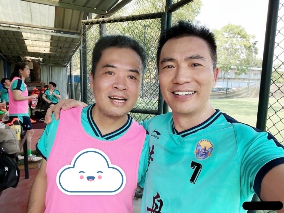 关于《足球》报记者赵震的信息 第1张 关于《足球》报记者赵震的信息 第1张