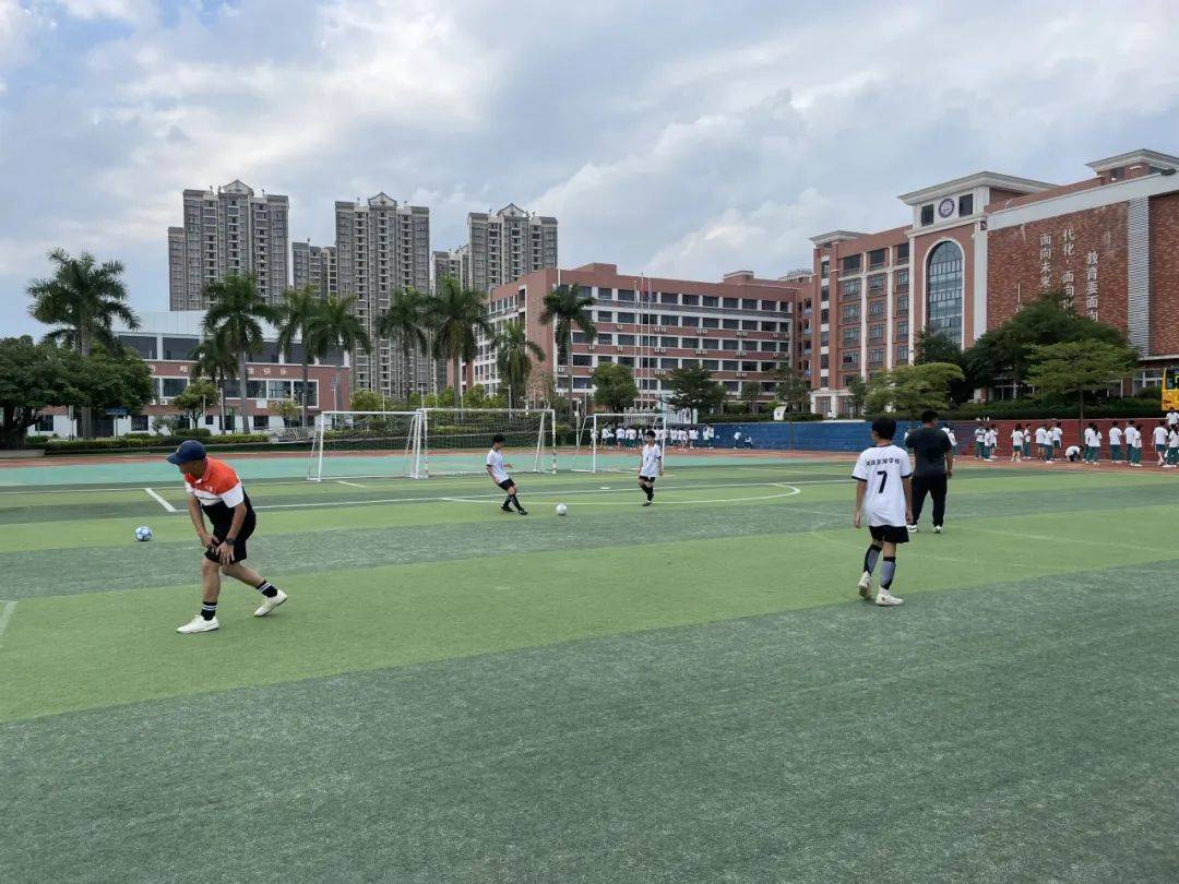 学校校园足球(学校校园足球发展规划)  第2张