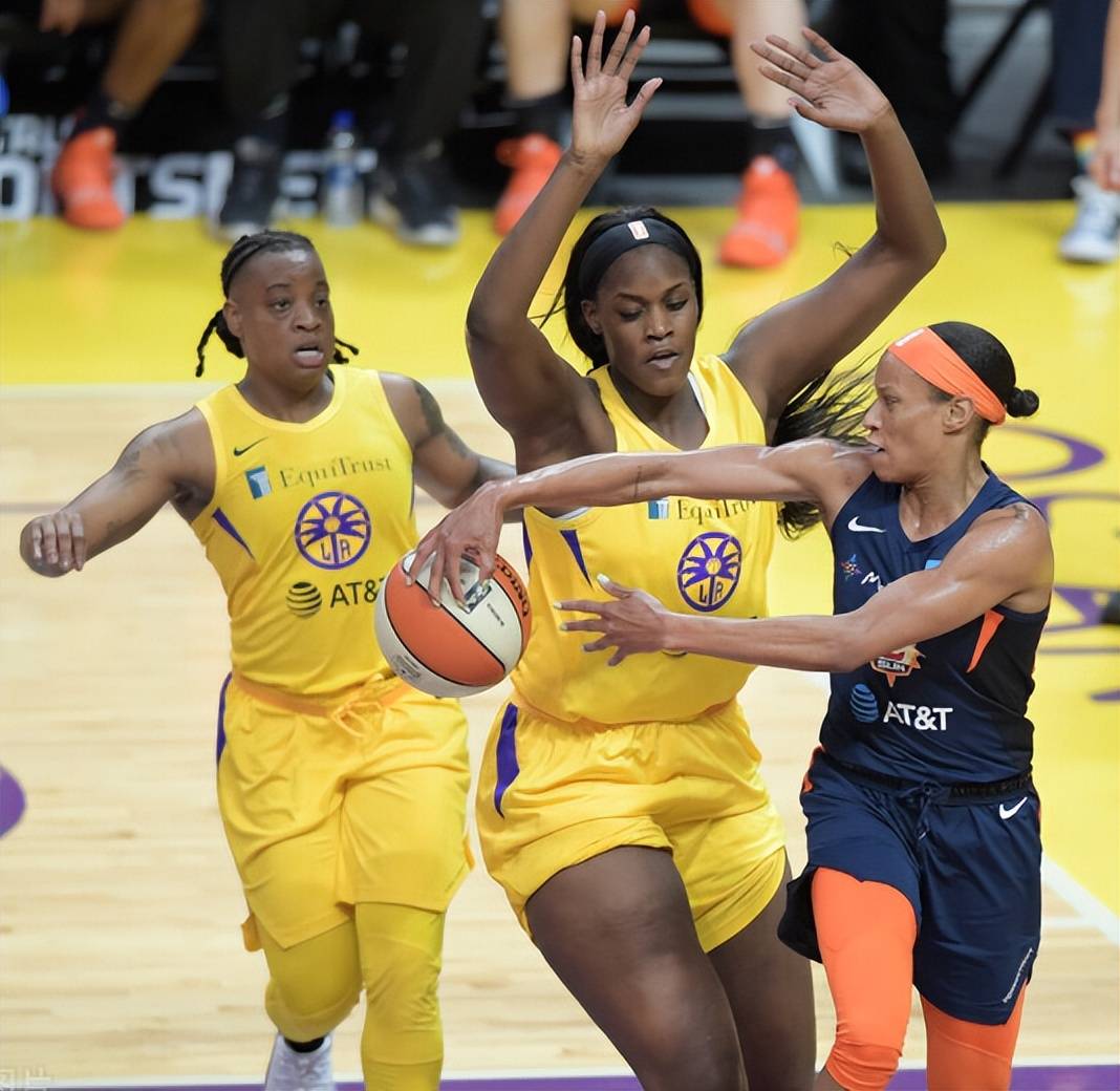 wnba震动vs火花(wnba洛杉矶火花队队员)  第1张