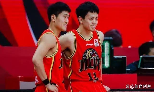 广夏vs吉林(广厦对吉林战绩) 第1张 广夏vs吉林(广厦对吉林战绩) 第1张