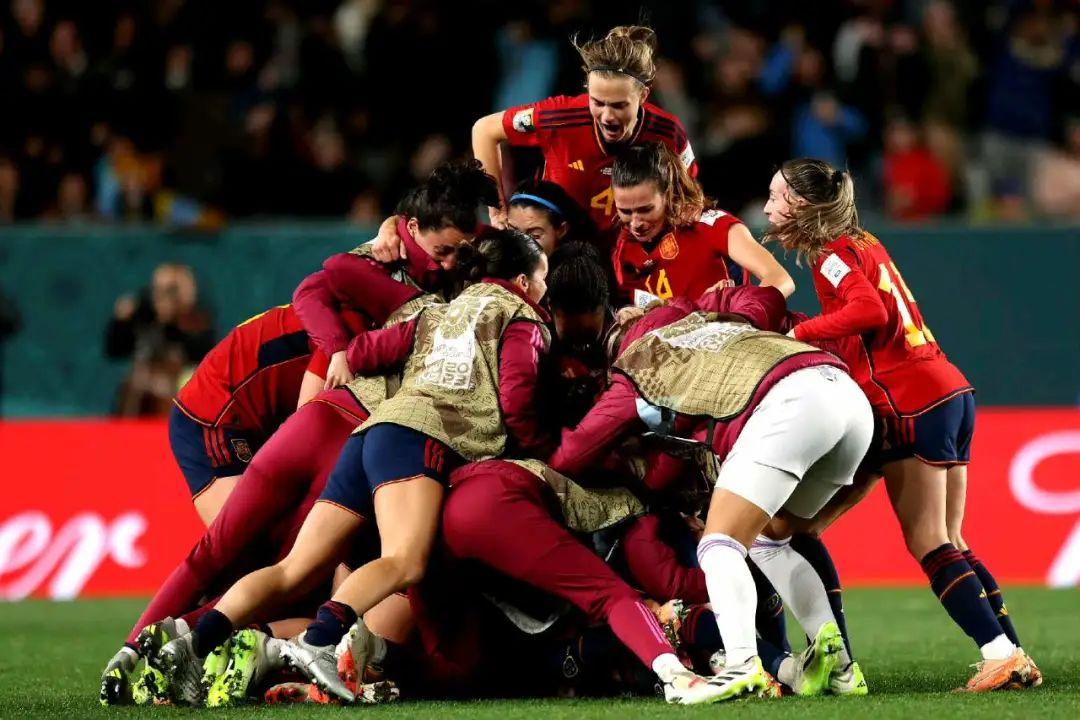 德国vs英格兰女足(德国和英格兰足球比赛) 第2张 德国vs英格兰女足(德国和英格兰足球比赛) 第2张