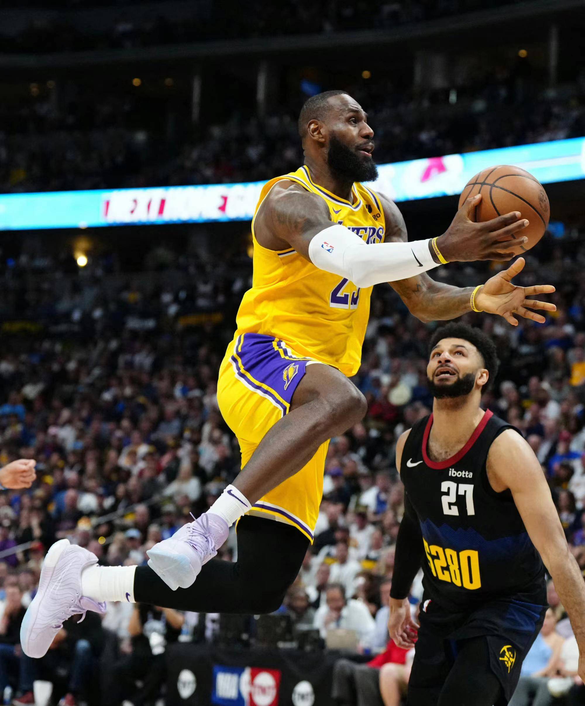 湖人vs掘金首发(nba常规赛掘金vs湖人) 第1张 湖人vs掘金首发(nba常规赛掘金vs湖人) 第1张