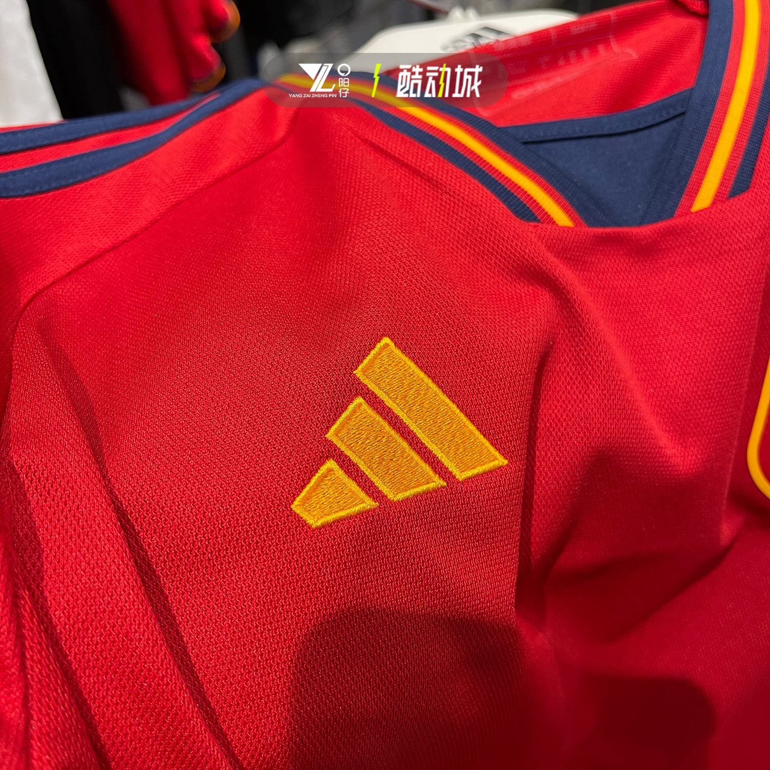 adidas足球球衣(adidas球员版球衣)  第2张