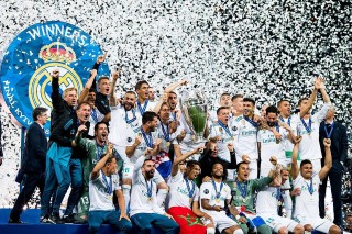 天下足球欧冠纪录片(天下足球 欧洲杯纪录片)